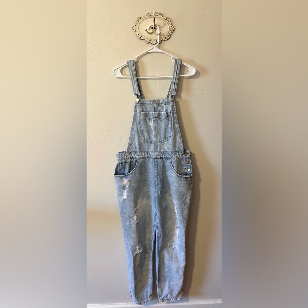 Women's size 29 Forever 21 jean overalls